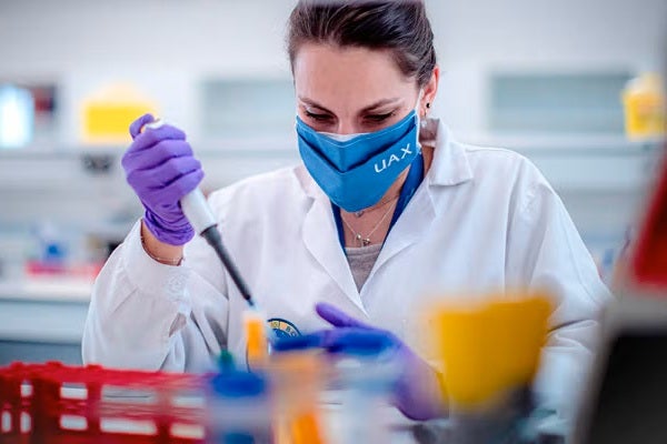 Doctorados y Postdoctorados