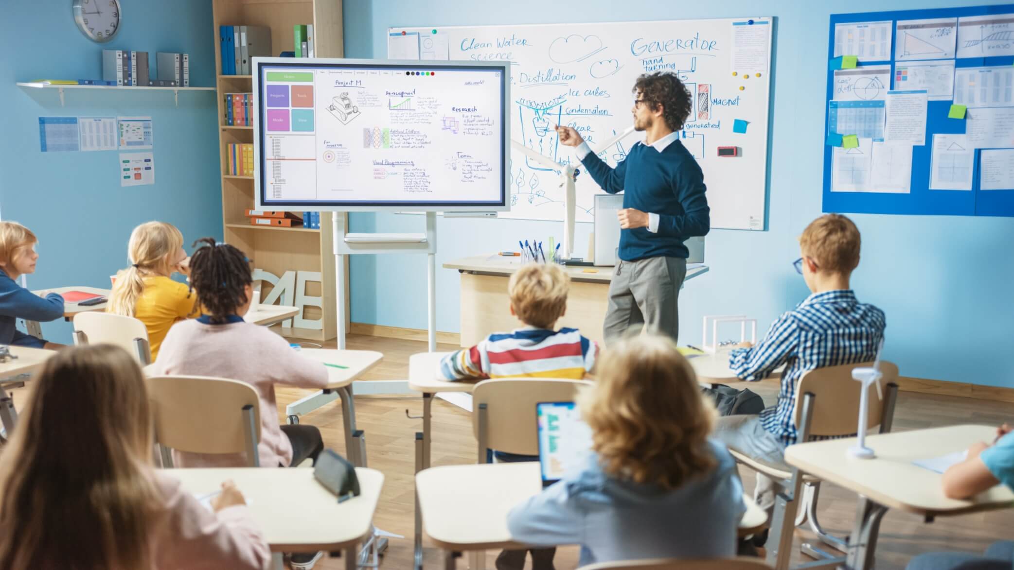 Máster de Profesorado de Secundaria Online (CAP) | UAX
