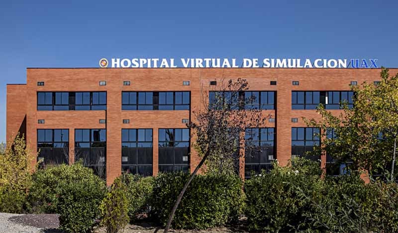 foto exterior instalaciones del hospital virtual de simulacion uax