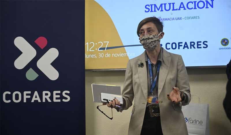 rectora de uax isabel fernandez inaugura el aula de simulacion de farmacia