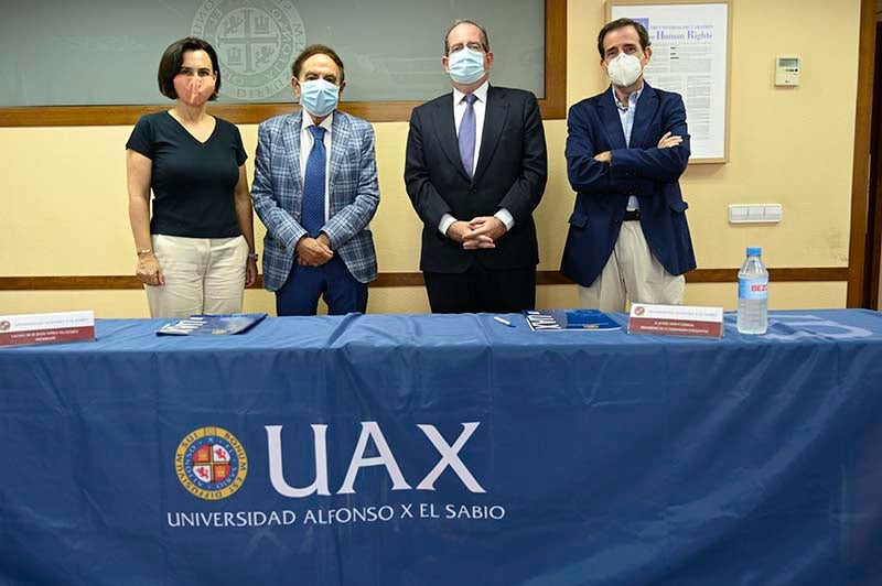 uax fundacion excelentia